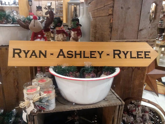 Large Cedar Directional Arrow - Maison Muskoka