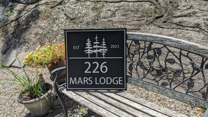 Large Personalized Cottage Sign with Trees – Custom Outdoor Composite Sign | Weatherproof Muskoka Cabin & Lakehouse Decor