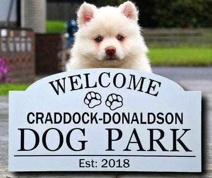 Large Personalized Cottage Sign with Trees – Custom Outdoor Composite Sign | Weatherproof Muskoka Cabin & Lakehouse Decor